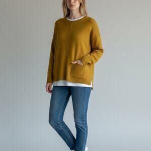 Tahari Pure Lux Cashmere Crew Neck Sweater Women's Sz M Mustard Yellow Cozy Chic
